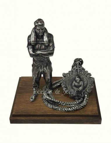 Costalero con medalla